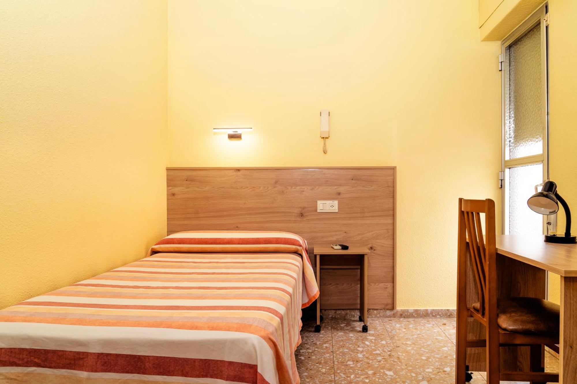 Hotel Borja El Puig  Extérieur photo