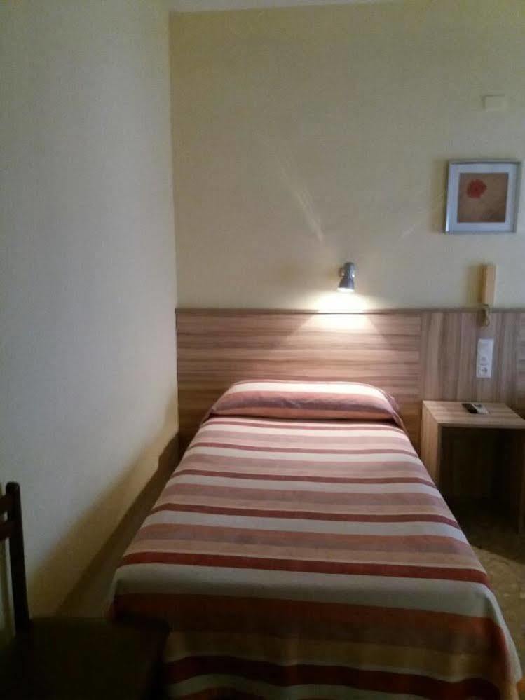 Hotel Borja El Puig  Extérieur photo